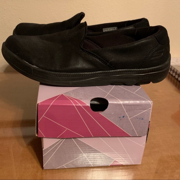 Skechers On-the-Go - Picture 2 of 8